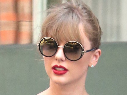 Taylor Swift tökéletes választ adott a terhességi híresztelésekre