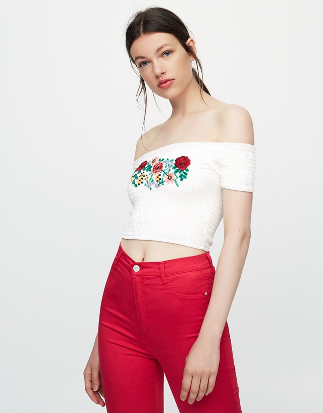 Kalocsai PULL AND BEAR 3995 Ft- pullandbear.com