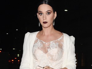 Most már hivatalos: Kristen Stewart és St. Vincent egy pár