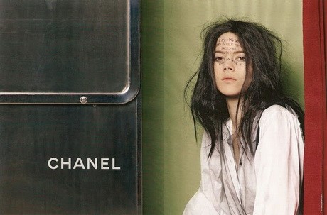 chanel-460x-d0000ED2Bb6cce5d3caf7.jpg