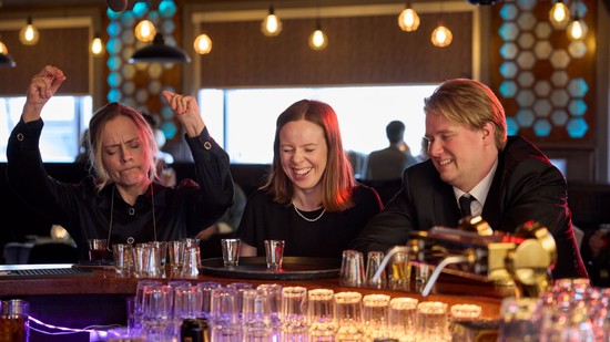 A Vilma és a férfiak igazi norvég fekete komédia, ahol még a szerelem is koporsóval érkezik