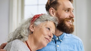 A lakáshelyzet miatt többgenerációs együttélés újra virágkorát éli: de vajon egészséges ez?