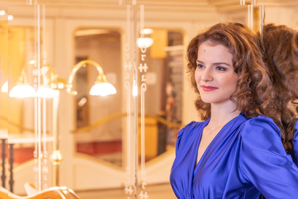 A Somossy Orfeum extravagáns karaktere