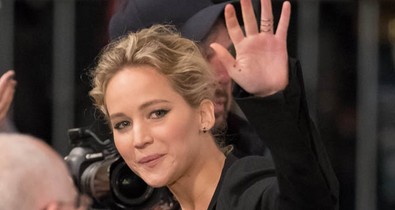 Jennifer Lawrence őrülten vagány és szexi ruhában
