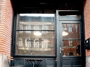 A hely, ahol tényleg a vendég van középpontban: új hajszalon nyílt a belvárosban!