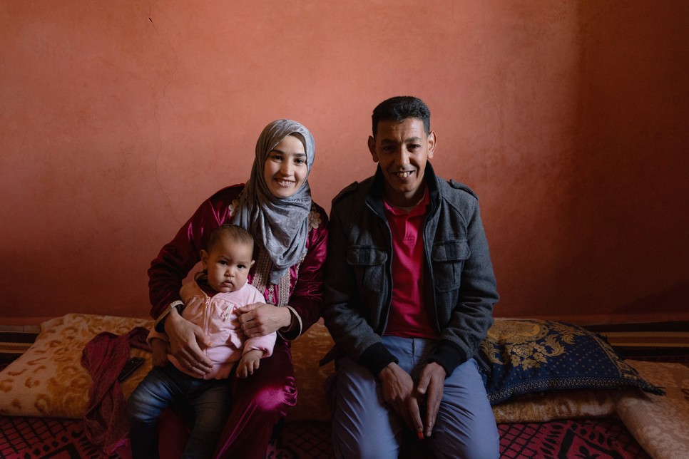 A faluban élő méhész család.