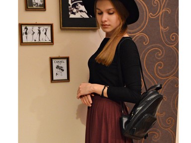 Képzőművész lesz a modellből!