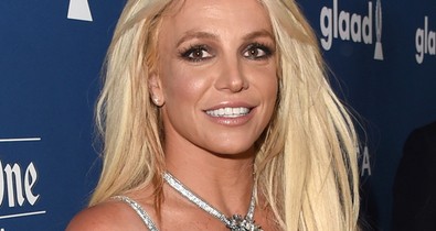Viszlát ikonikus szőke tincsek! Barna hajszínre váltott Britney Spears