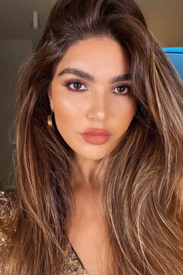 Get the Look: Natúr tónusok egy kis cicás vonással fűszerezve