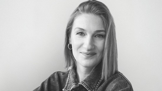 „Szerintem szakmailag abszolút a csúcson vagyok, mert amit mi itt a GLAMOUR-nál csinálunk, az ragyog” - Csillag Szilvia divatszerkesztővel beszélgetünk az elmúlt évekről 