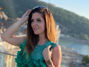 Emeld ki a nőiességedet ezzel a remek szettel!