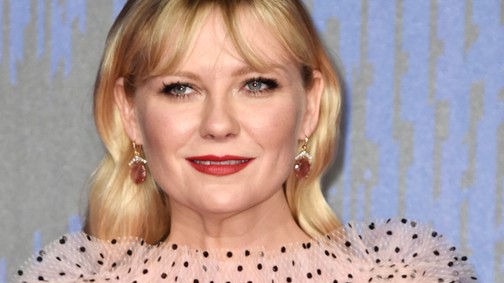 Kirsten Dunst ki sem látszott a fodrokból