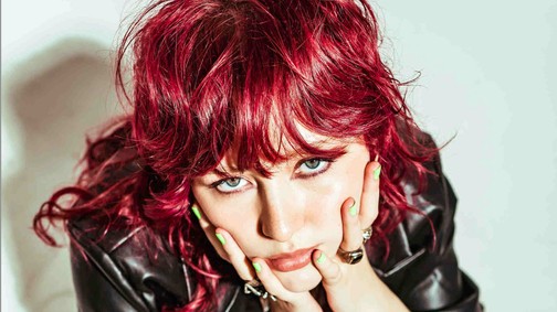 Új klippel és az Imagine Dragons-szel közös turnéval tér vissza a szlovák Karin Ann