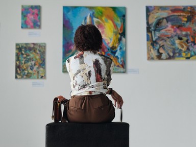 Ismert magyar színésznő tart tárlatvezetést az Art Market Budapesten, amire most te is jegyet nyerhetsz