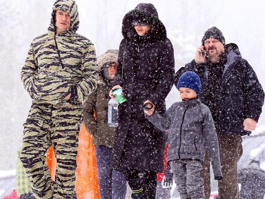 A fütyit lóbáló Orlando Bloommal csak a tigrisszerkóban didergő Orlando Bloom veszi fel a versenyt