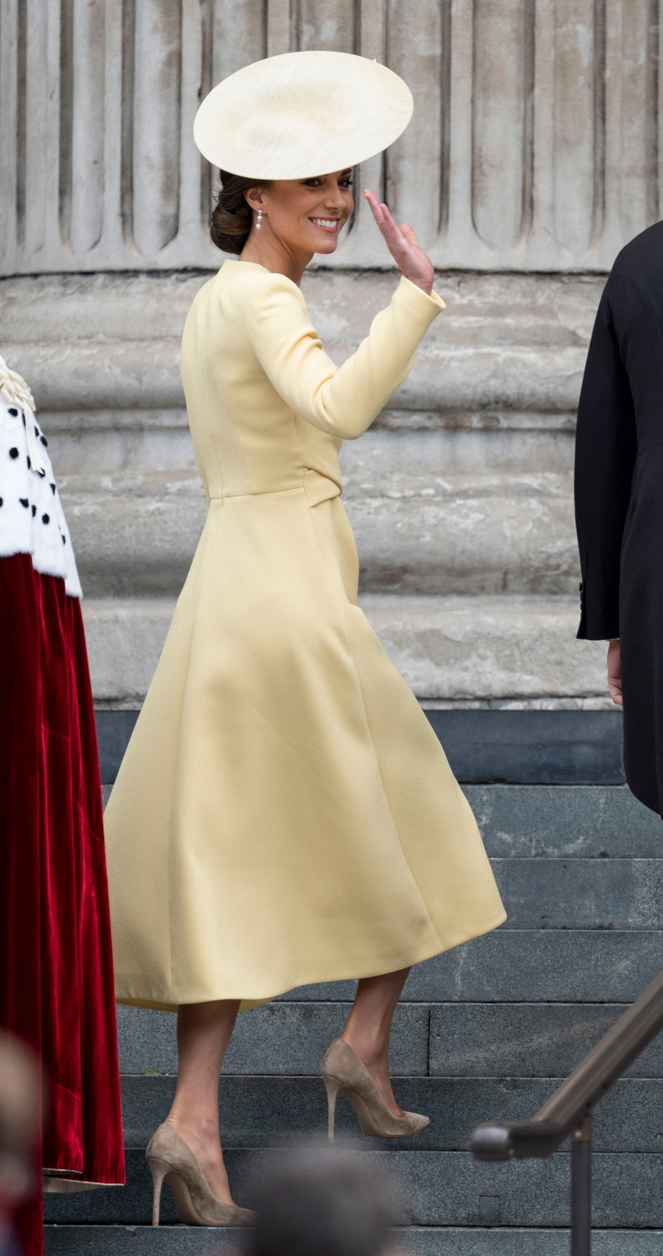 Katalin hercegné a királynő egyik kedvenc színében ünnepel Londonban