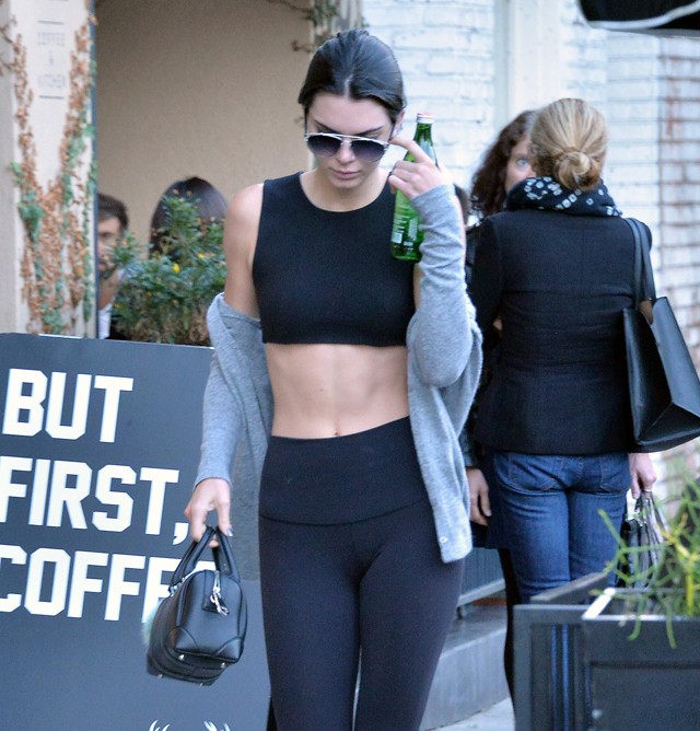 Kendall Jenner tevepata
