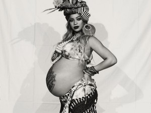 Beyoncé újabb extrém fotón mutatta meg a már óriási hasát