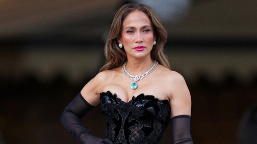 Jennifer Lopez és Pamela Anderson is tarolt: ők voltak idén a Vogue World legjobban öltözött sztárjai 