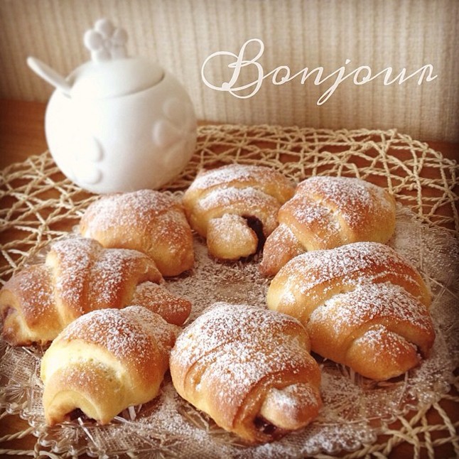 Bonjour Mademoiselle!