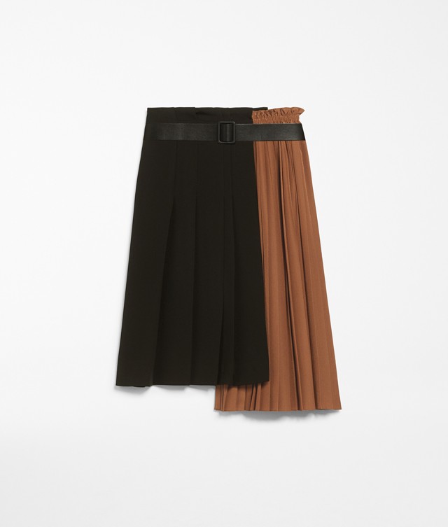 Ezeket a színeket viseld, ha igazán trendin akarsz berobbanni az őszbe