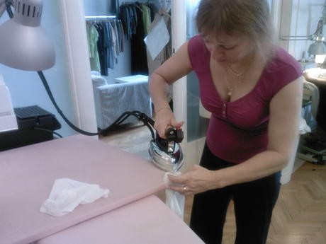 Kati és az új szerzemény.