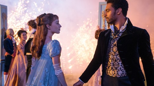 A Bridgerton színésznője, Phoebe Dynevor nem akárkivel jött össze