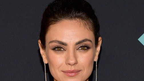 Mila Kunis ruhája tökéletes, titkon te is akarsz egy ilyet