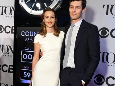 Itt jön az ifjú pár!