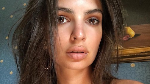 Á, csak egy újabb pucér poszt Emily Ratajkowski Instagramján