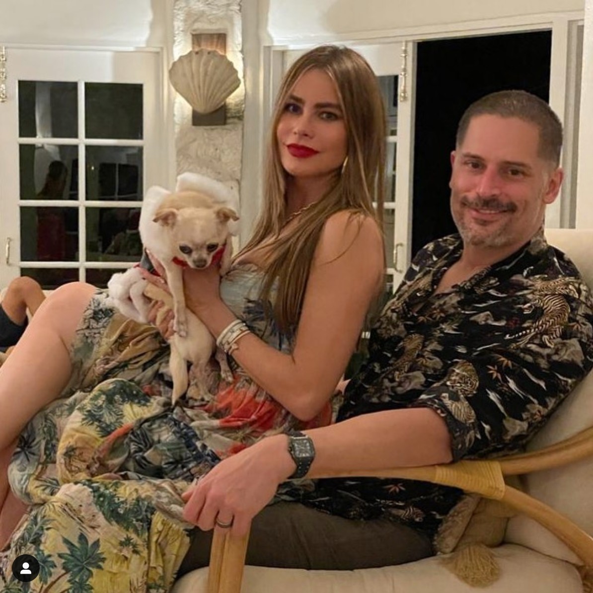 Sofía Vergara és Joe Manganiello így kívánnak boldog karácsonyt.