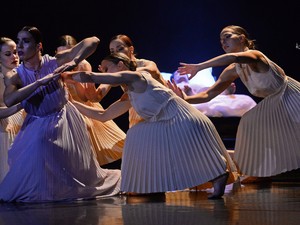 „Nem láttam kiutat, gyógyszerfüggő és pánikbeteg lettem” - beszélgetés Horváth Renátó táncművésszel