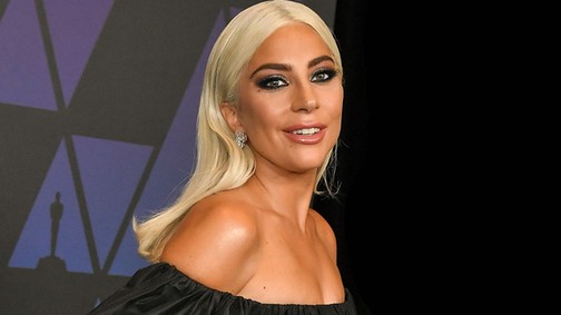 Ez a biztonsági őr a legszomorúbb, és legzseniálisabb dolog Lady Gaga koncertjén