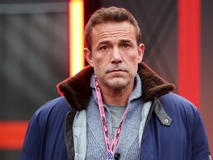 Ben Affleck gyászol, szörnyű betegségben veszítette el az édesanyját