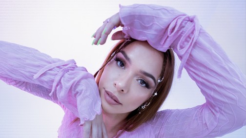 Klippremier: hallgasd meg Szécsi Böbe új dalát!