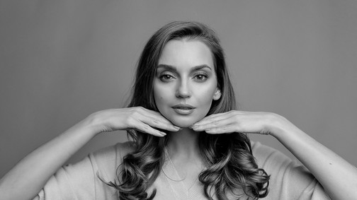 Az arcfiatalítás új fejezete: botox helyett arcjóga!