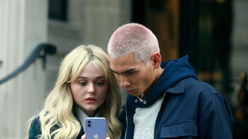 „Igenis számít, mit lát otthon egy fiatal!” – szakértő segít, hogyan lehet a gyerek biztonságban online