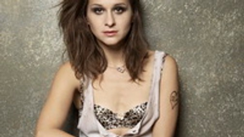 "Turkálókból öltözködöm" - interjú Németh Jucival