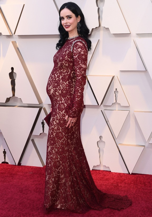Krysten Ritter egy Reem Acra ruhában az Oscar-gálán