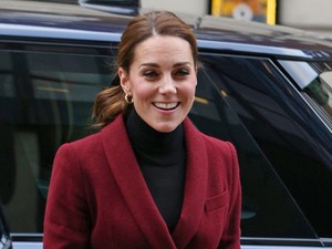 Na-na, micsoda miniszoknyában Kate Middleton!