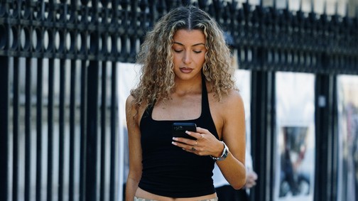 Ki vagyok, ha nem posztolok róla?- így veszi el az identitást a közösségi média