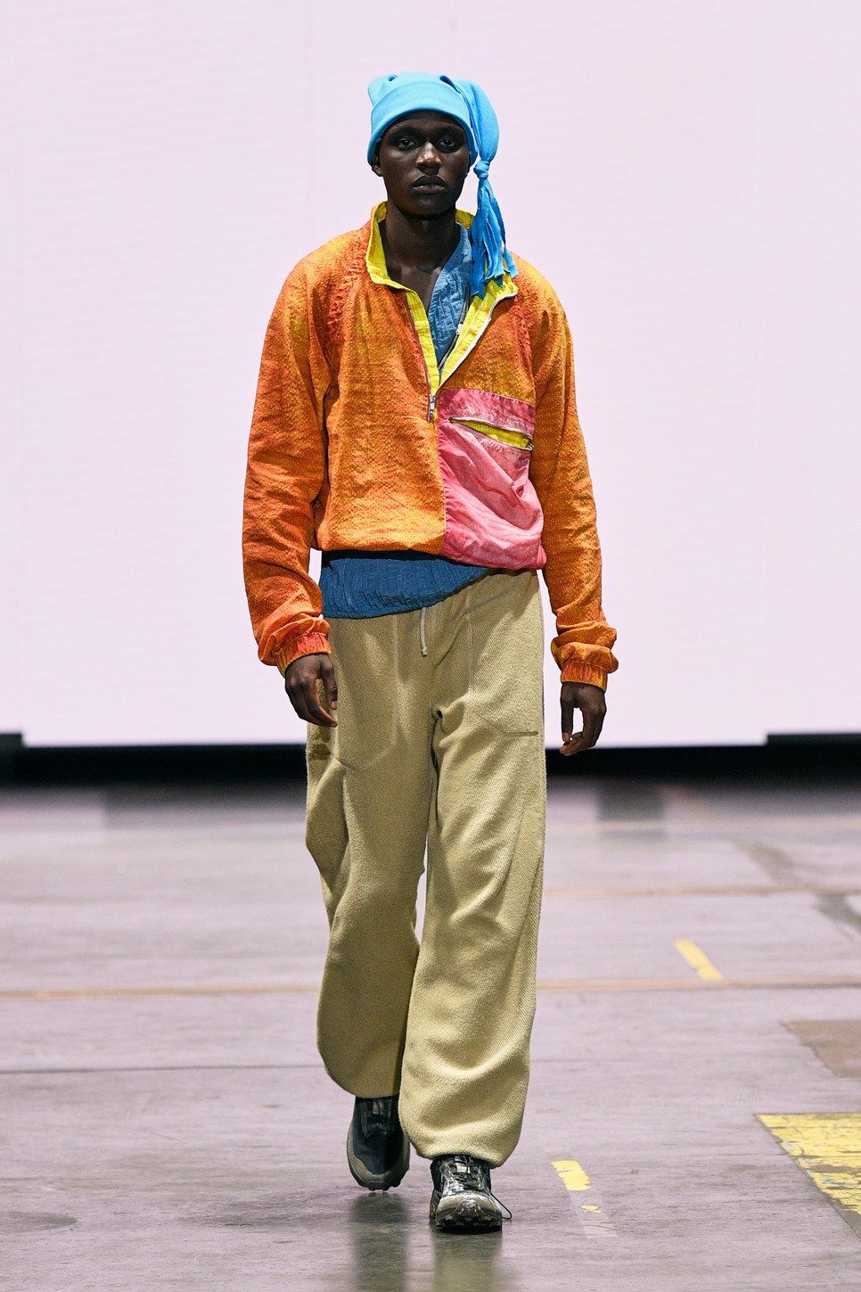 Ranra 2023 tavasz-nyári Zalando fenntarthatósági déjas kollekciójának egyik outfitje