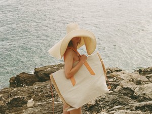 Itt az álomszép nyári táska, amivel te leszel a legsikkesebb a strandon