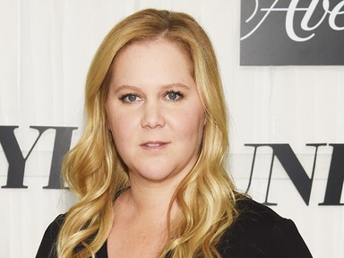 Amy Schumernek kisfia született, és gyönyörű nevet kapott!