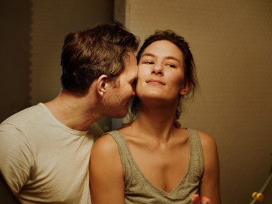 A tudat alatt követett mintákról és önszeretetről szóló norvég dráma, amelynél aktuálisabbat aligha látsz: pszichológust kérdeztünk a Szerethetőről