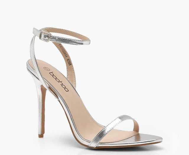 Selena Gomez olyan olcsó topban volt, hogy mindenki megőrült tőle