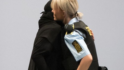 Így tiltakozik a divatvilág a dániai burka törvény ellen