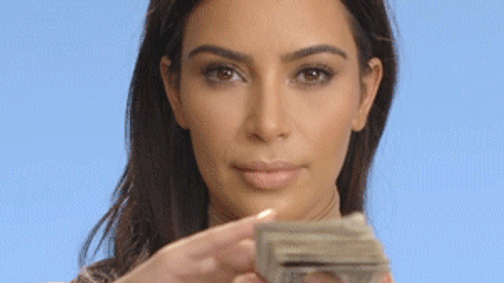Ennyibe került Kim Kardashian tó méretű luxusmedencéje! Nem fogod elhinni....