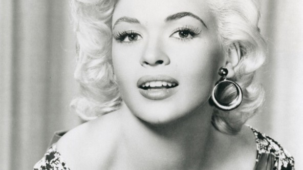 Forró - 100 év legemlékezetesebb dekoltázsai