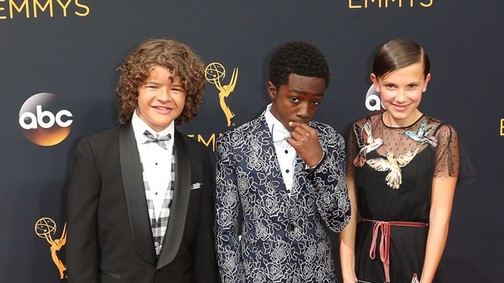 Az Emmy-gála legjobb pillanata: a Stranger Things szereplői énekelnek!
